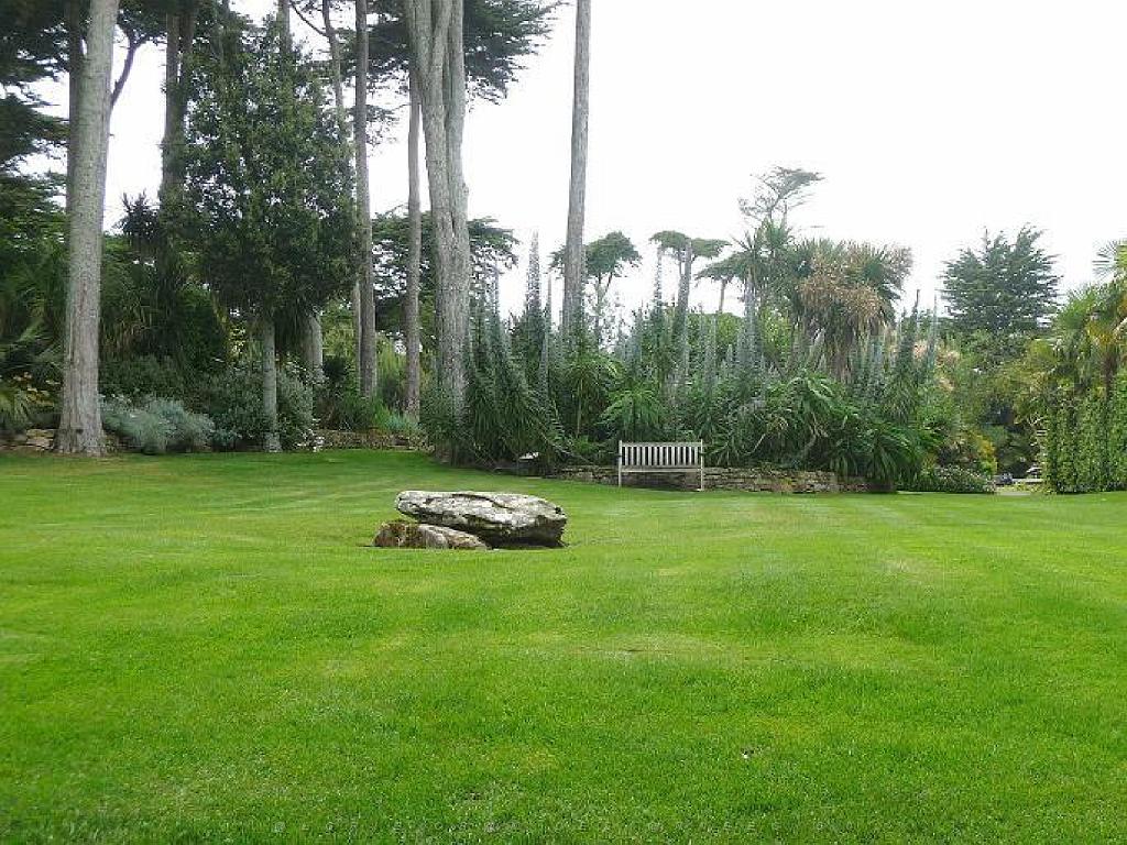 131 Ile de Batz Jardin Georges Delaselle_000022.jpg